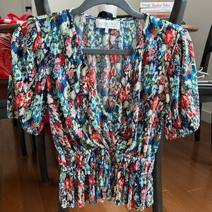 WAYF XS short sleeve blouse
